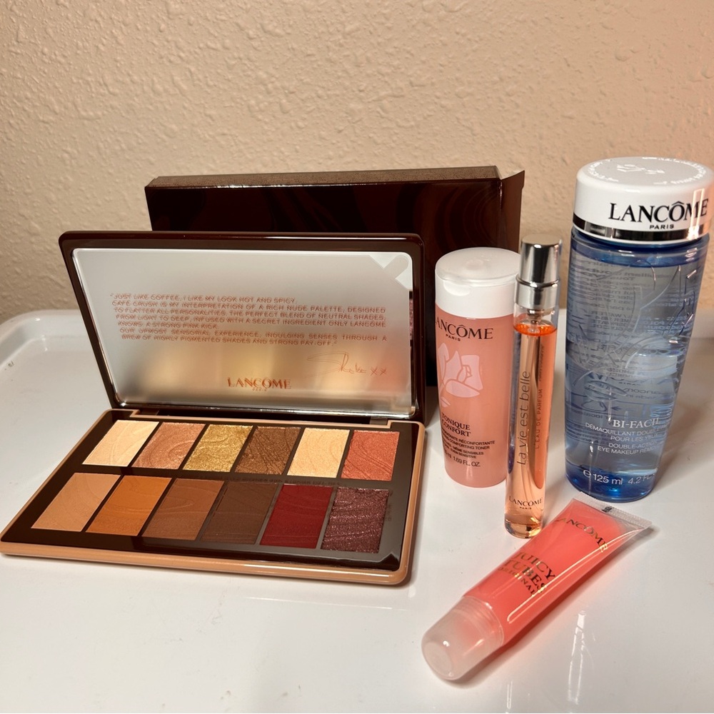 Lancôme Idole Cafe Crush Eyeshadow Palette with Makeup Remover Set